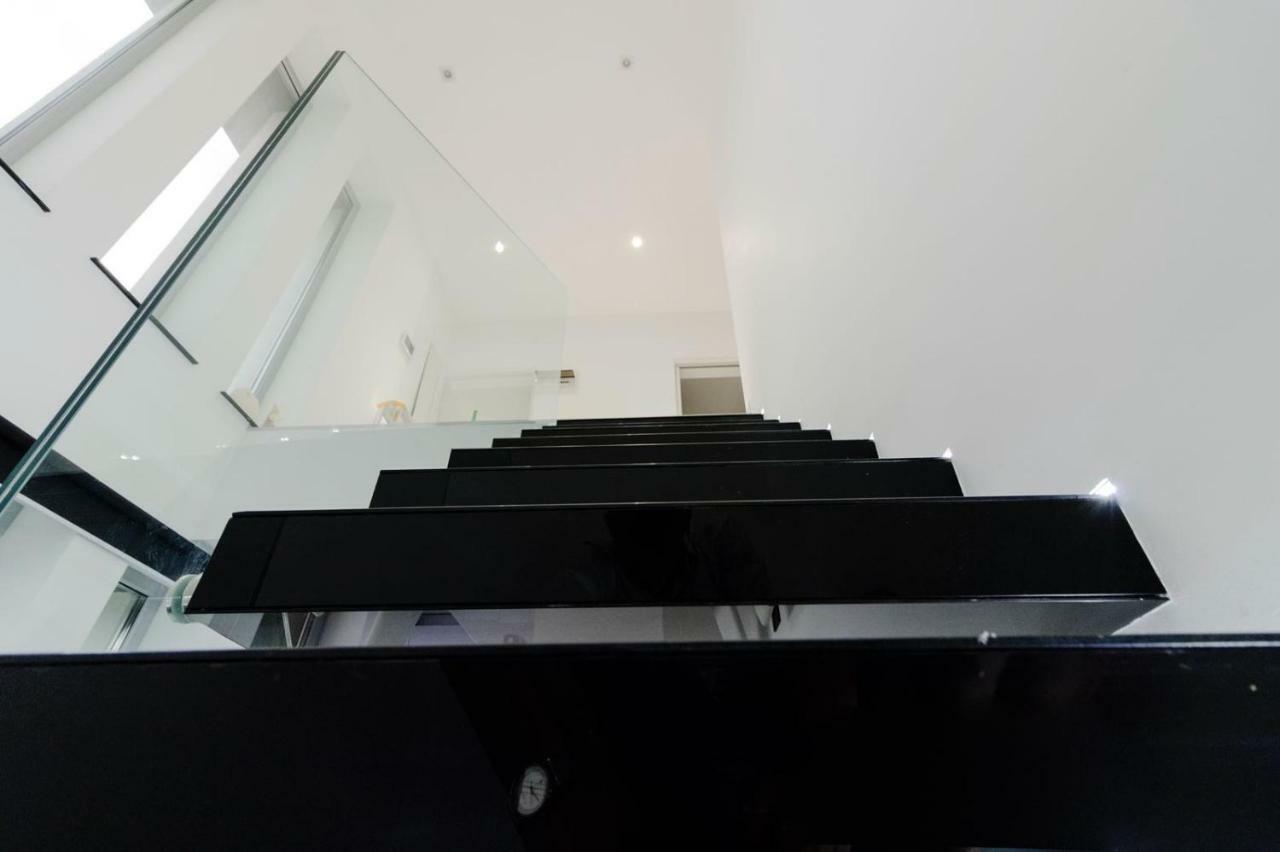Ezra Luxury Apartments 那沃达利 外观 照片