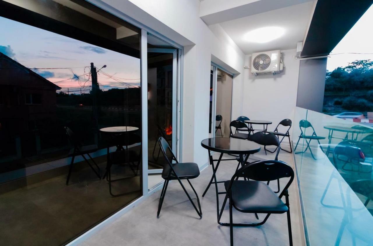 Ezra Luxury Apartments 那沃达利 外观 照片