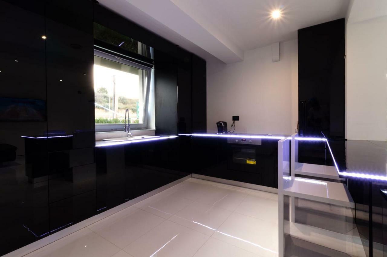 Ezra Luxury Apartments 那沃达利 外观 照片